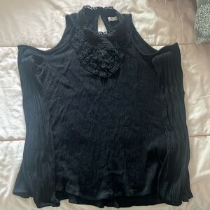 Hollister Off the Shoulder Top Super Cute! Black Size XS Perfect Condition!!!